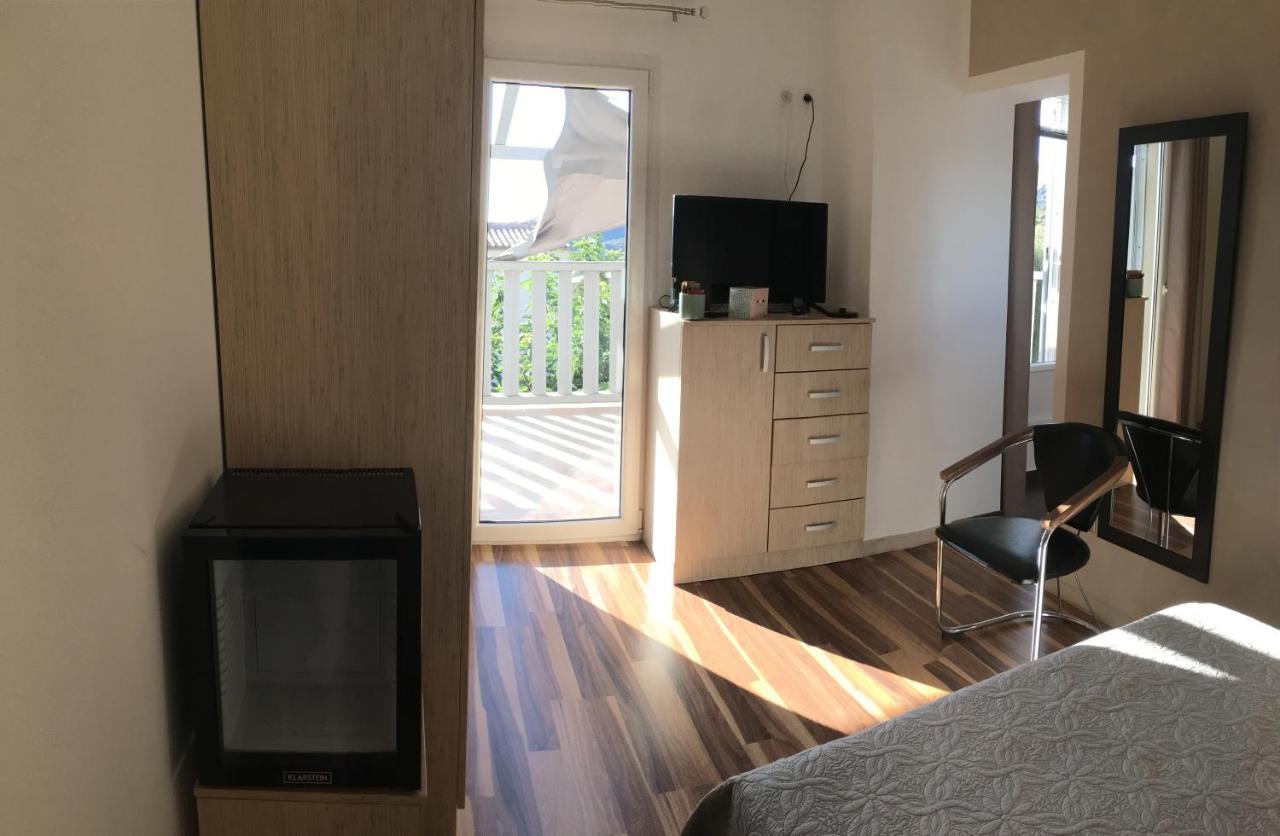 Casa Basgiu, Chambres Avec Balcon Et Table D'Hotes Zilia Eksteriør billede