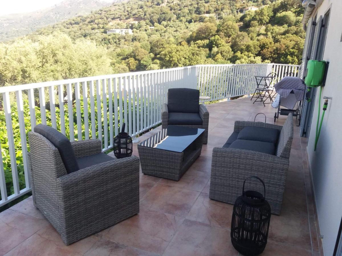 Casa Basgiu, Chambres Avec Balcon Et Table D'Hotes Zilia Eksteriør billede